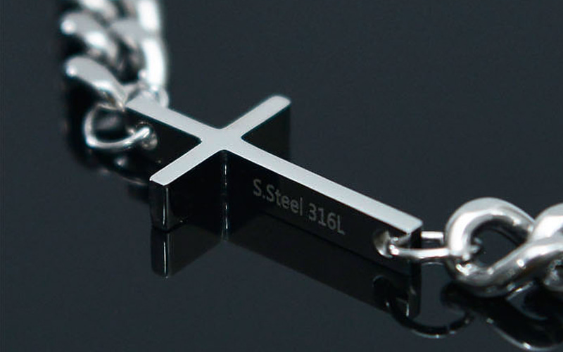 Simple Cross Chain Bracelet 500