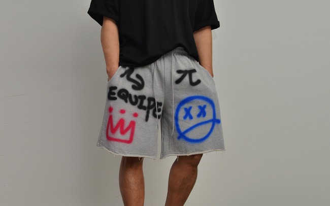 Graffiti Spray Sweatpants-Shorts 637