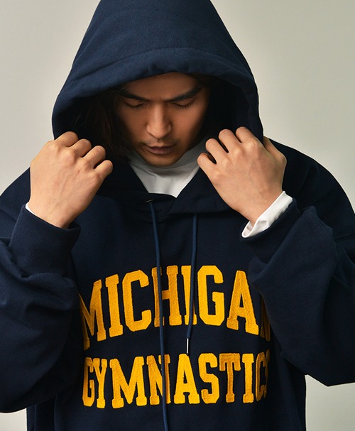 Michigan Embroidery Loose Fit-Hoodie 696